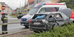 Na Rondzie Solidarno�ci citroen uderzy� w tramwaj