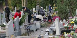 1 listopada nastraja nas nostalgicznie. Wszystkich Świętych okazją do odwiedzenia bliskich na cmentarzach