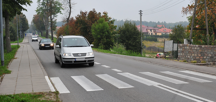"Hałas jest nie do zniesienia". Mieszkańcy osiedla Dębowa marzą o ciszy
