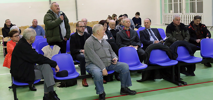 O remontach ulic, sporcie i przekopie Mierzei. Spotkanie prezydenta z mieszkańcami Nad Jarem