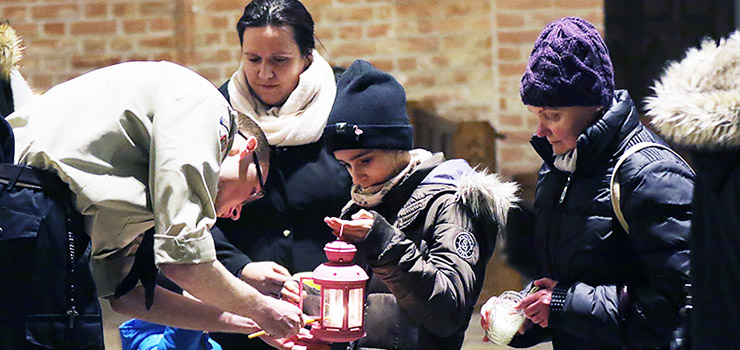 Światełko Pokoju dotarło do Elbląga – zobacz zdjęcia