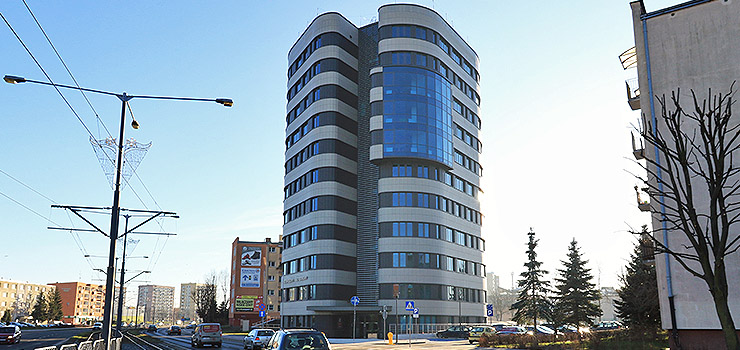 Biurowiec 11-piętrowy już jest gotowy. Kiedy wprowadzą się sędziowie?