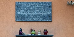 "Dla jednych jej postawa jest wzorem, dla innych wyrzutem sumienia". Od tragicznej mierci doktor Oli minie 25 lat
