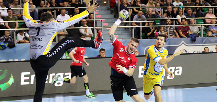 Solidna pierwsza połowa i demolka po przerwie. Meblarze bez szans w starciu z Vive Kielce
