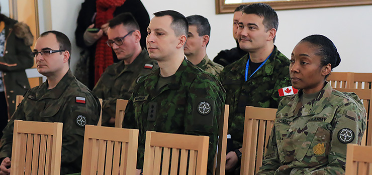 IPN uczy najnowszej historii Polski żołnierzy NATO stacjonujących w Elblągu