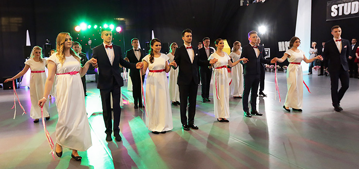 Zobacz, jak na Studniówce bawili się maturzyści ZST-I