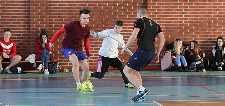 Zagrali dla 5-letniej Nadii. Za nami Turniej charytatywny halowej piłki nożnej - zobacz zdjęcia