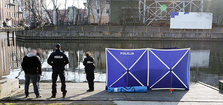 Zwłoki mężczyzny w rzece Elbląg