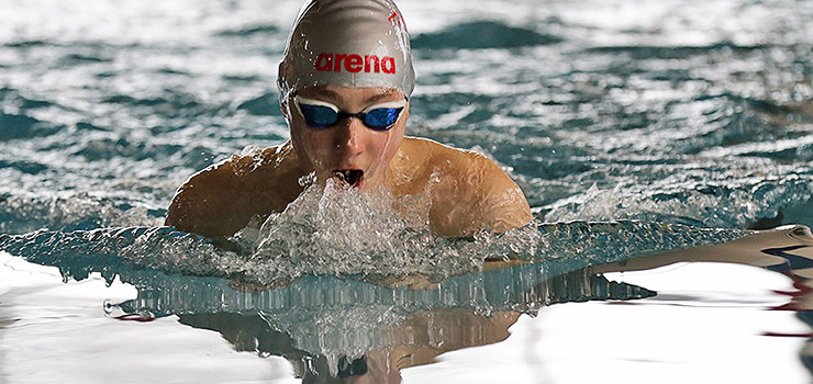 Młodzi pływacy poczuli wiosnę. Zawodnicy z 27 klubów zmagali się w CRW Dolinka