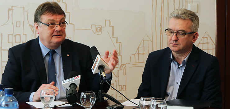 Rowerzyści pojadą górą, piesi pójdą dołem. Prezydent objaśnia kontrowersyjny projekt
