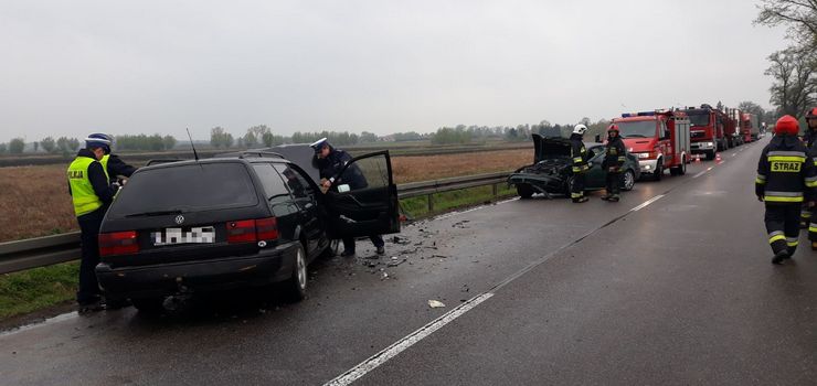 Wypadek w Jegowniku. Trzy osoby trafiy do szpitala