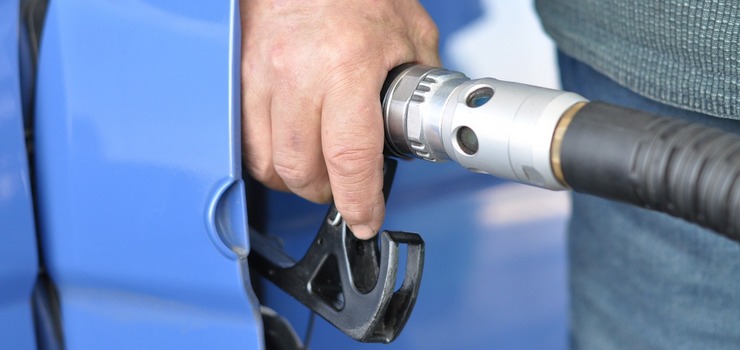 W Elblągu paliwo kosztuje już ponad 5 zł za litr. To najdroższe tankowanie w Polsce?