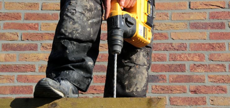 Kształcimy fachowców potrzebnych elbląskim firmom czy przyszłych emigrantów zarobkowych?