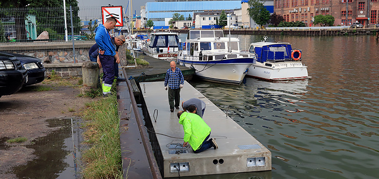Nowy pomost "zacumował" przy Fali. "Tutaj mogłaby powstać marina na miarę gdańskiej"