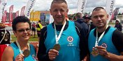 Suces elblskich policjantw w sztafecie triathlonistw