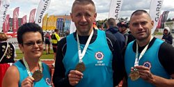 Suces elblskich policjantw w sztafecie triathlonistw