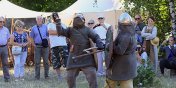 Pokaz walk, prezentacja zbrojenia i broni. Zobacz zdjcia z drugiego dnia Festiwalu Wikingowie z Truso w Elblgu