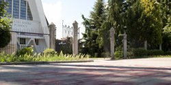 Wulgarne napisy przed elbl�skim ko�cio�em ojc�w redemptoryst�w "Jestem oburzony. To czytaj� dzieci"
