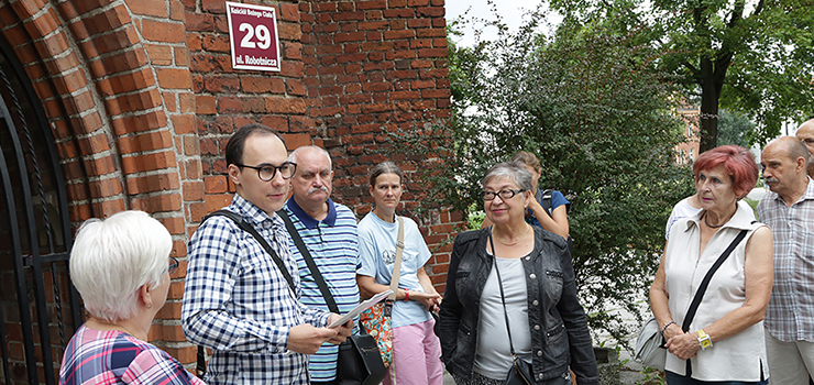 "Każde ze spotkań jest tematycznie związane z zabytkami i historią miasta". Za nami kolejna "Sobota z przewodnikiem"