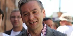 W niedziel do Elblga przyjeda Robert Biedro. Zapraszamy do Ratusza Staromiejskiego na godz.11.30