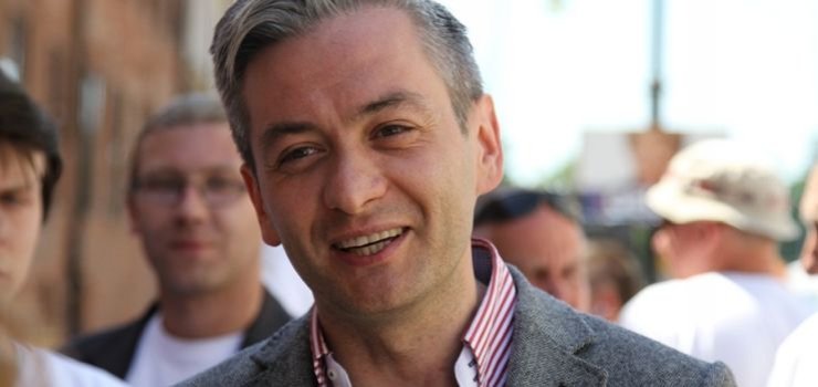 W niedzielę do Elbląga przyjeżdża Robert Biedroń. Zapraszamy do Ratusza Staromiejskiego na godz.11.30