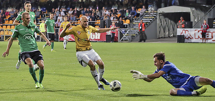 Sztuczne światła nie pomogły. Olimpia przegrała z Bełchatowem