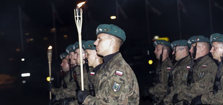 Wieczorem 16. PDZ rozpoczęła świętowanie. Przed nami jeszcze uroczysty apel i piknik militarny