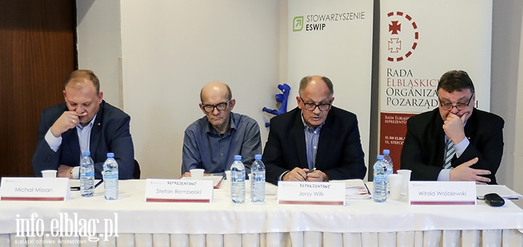 Rozmawiali o organizacjach pozarządowych. Na debatę przybyło dwóch z czterech kandydatów na urząd Prezydenta