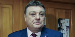 Witold Wr�blewski zdecydowanie prowadzi. Nie b�dzie drugiej tury?