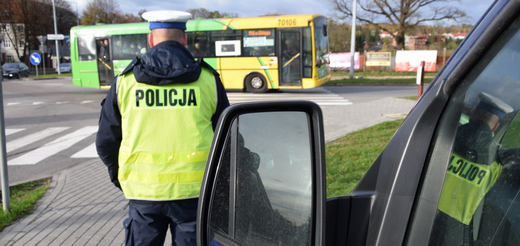 Elblg: Na cmentarze najlepiej dojecha komunikacj miejsk. Policja rozpoczyna akcj Znicz 2018