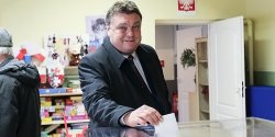 W.Wr�blewski po zag�osowaniu: Mam nadziej�, �e to mi elbl��anie powierz� urz�d Prezydenta