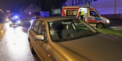Elbl�g: Potr�cony przez samoch�d m�czyzna walczy o �ycie w szpitalu.