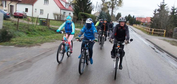 Listopadowe kręcenie korbami do Pasłęka