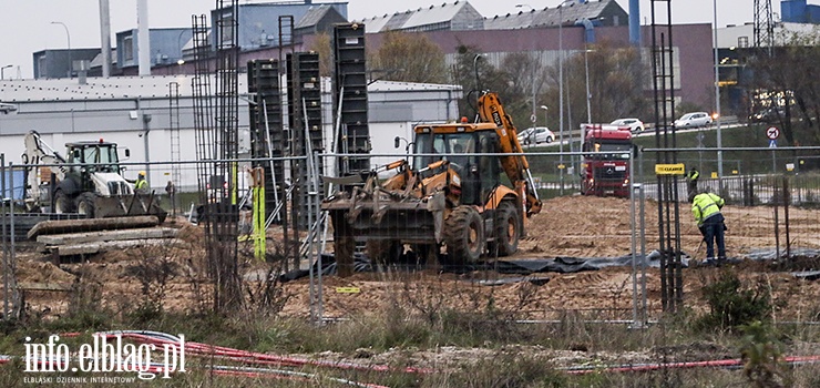 Przy ul. Portowej rośnie park... handlowy. Pierwsze zakupy zrobimy tu wiosną