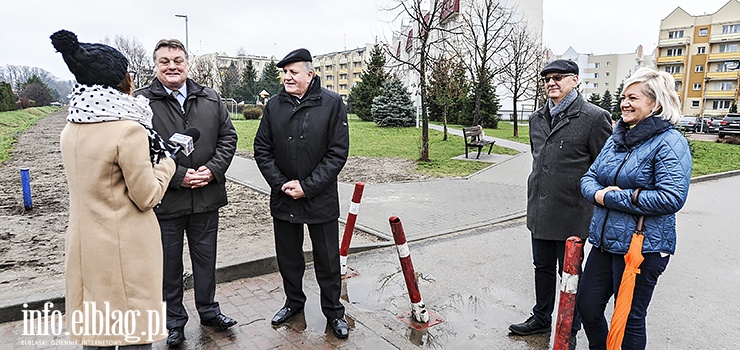 Nowy chodnik, 13 latarni LED, 4 ławki – tak zmieniły się okolice Grunwaldzkiej