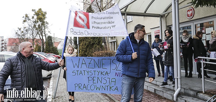 "Chcemy pacy godnej, a nie godnej". Pracownicy elblskiej prokuratury te protestuj