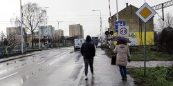 Zatorze przyjaniejsze pieszym? Na nowe przejcia miasta nie sta, ale pomc mog dodatkowe znaki