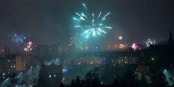 Zobacz, jak Nowy Rok przywitano na osiedlu Zawada - film i zdj�cia!