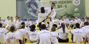 Lekcja WF z mistrzem. Judoka Krzysztof Wikomirski trenowa z modymi elblanami