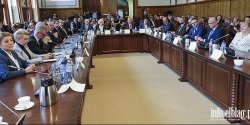 Przychodzi mieszkaniec do radnego, a radnego... nie ma.  Pose Wilk apeluje o zmiany