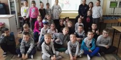 Elbl�g: Policjanci w czasie ferii edukuj� najm�odszych  