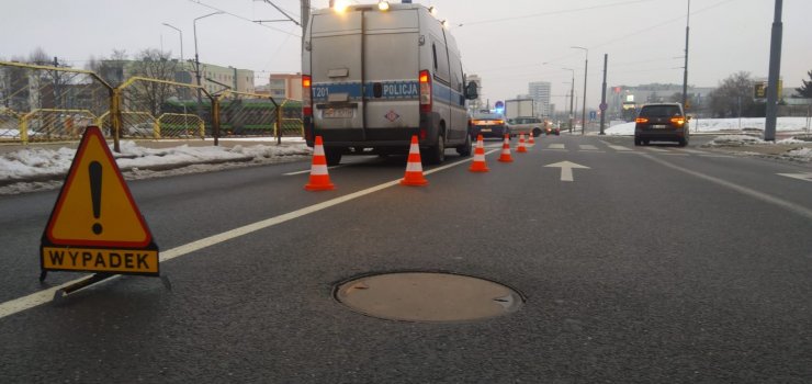 Potrącenie 73-latka na przejściu dla pieszych na Płk. Dąbka