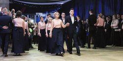 „Studniwka to jest jeden z pierwszych egzaminw”. Zobacz, jak bawili si maturzyci ZSM