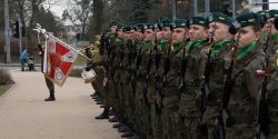 14 lutego to nie tylko Walentynki. Elbl��anie upami�tnili 77. rocznic� powstania Armii Krajowej