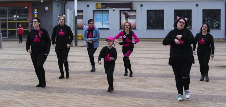"Mamy dość gładkich słów, chcemy zmian". One Billion Rising w Elblągu