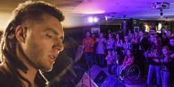 Koncert charytatywny z afer� w tle. Organizator: Przepraszam za wprowadzenie w b��d. Prosz� nie obwinia� Kamila Bednarka