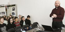"Celem byo uwraliwienie modziey na tragiczne losy ydw polskich i ukazanie heroicznych postaw Polakw"