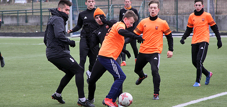 Wewnętrzny sparing Concordii. Seniorzy pokonali juniorów młodszych