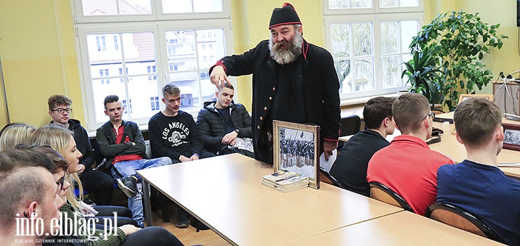 Powtrka z powsta. Kilkuset uczniw wzio udzia w wyjtkowych lekcjach historii w ZSZ nr 1