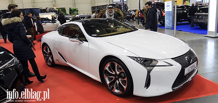 Serca motomaniaków w ten weekend biją szybciej. W Ostródzie trwa Auto Moto Arena